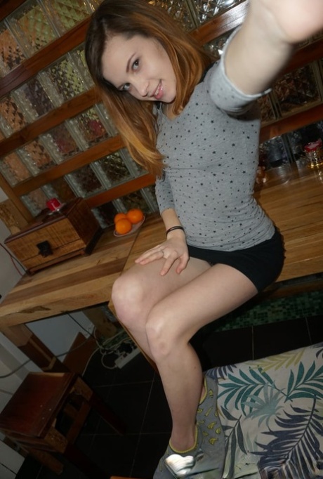 Heybeliada Çevresinde Genç ve Dinamik Üniversiteli Escort Zeynep
